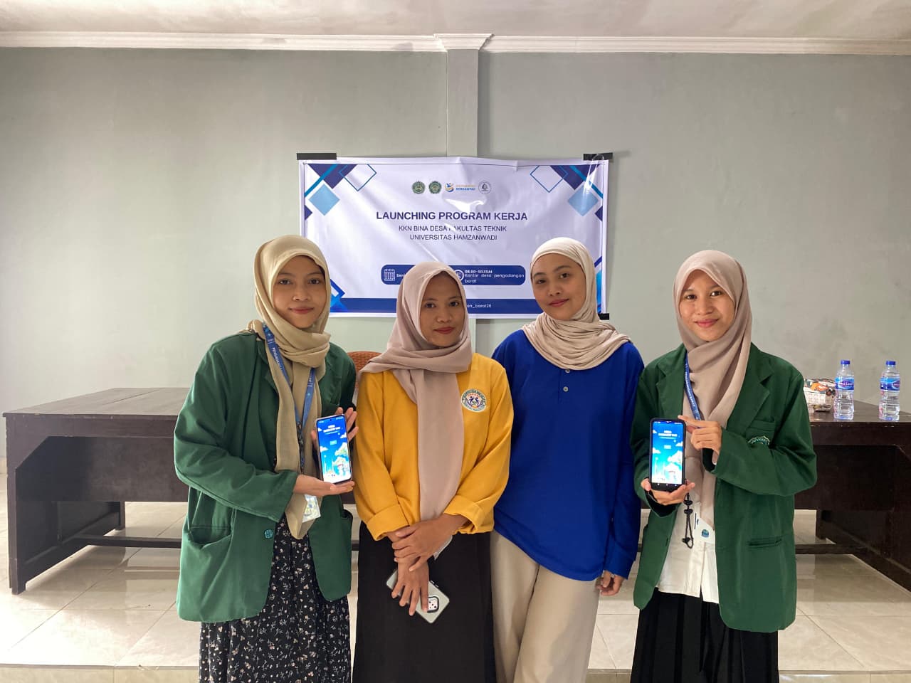Dukung Digitalisasi Pendidikan, Mahasiswa KKN Fakultas Teknik Universitas Hamzanwadi Hadirkan Aplikasi Pembelajaran Interaktif untuk SDN 1  dan SMPN 1 SATAP  Pengadangan Barat